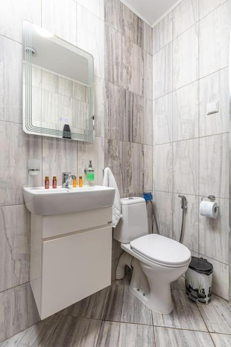 'Little Little' House In The Town Center & Parking Apartment Plovdiv Exterior photo